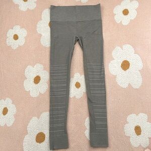 Light gray Blanqi leggings
